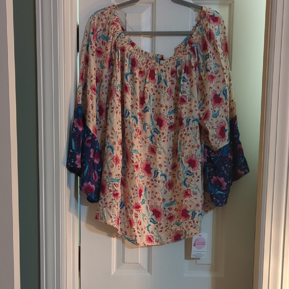 Andree Multicolor Floral Blouse with Navy Accents